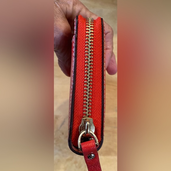 Kate Spade New York "Soffiano" Solid Red Leather Zip Around Wallet! - Picture 6 of 16